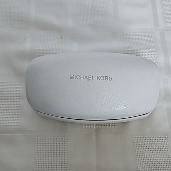 Michael Kors Women's Sunglasses Case White - Picture 15 of 16